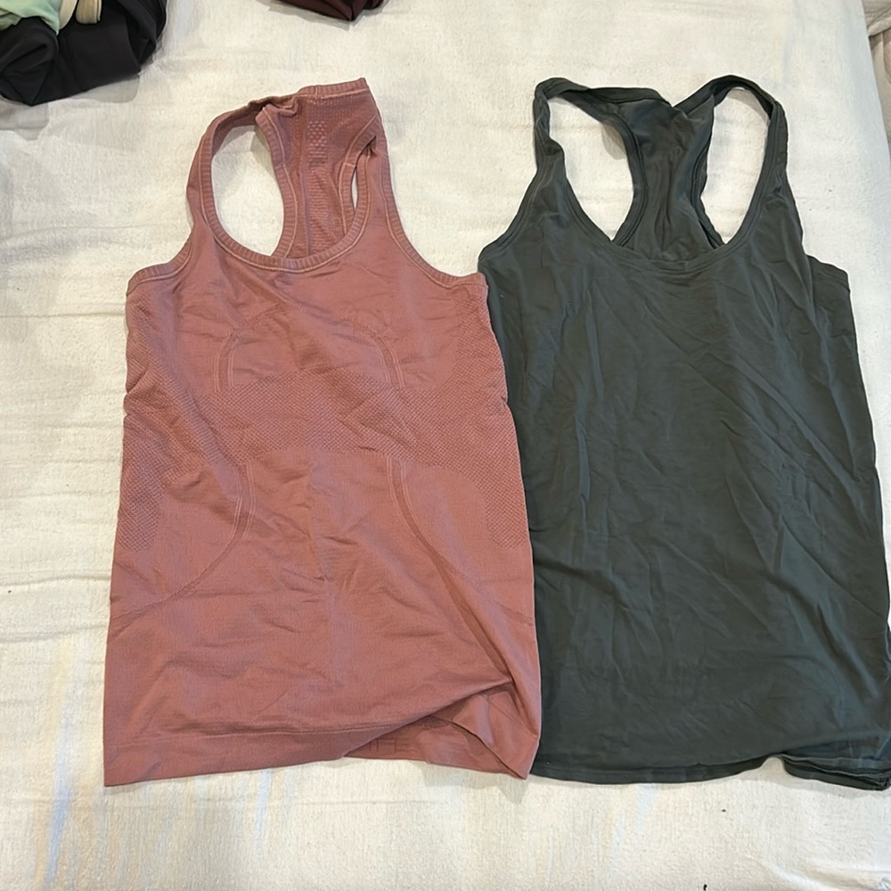 Lululemon tank tops size 6